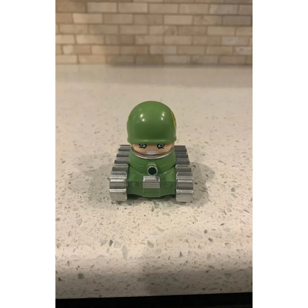 Awesome‎ Little Green Men Figure Lot